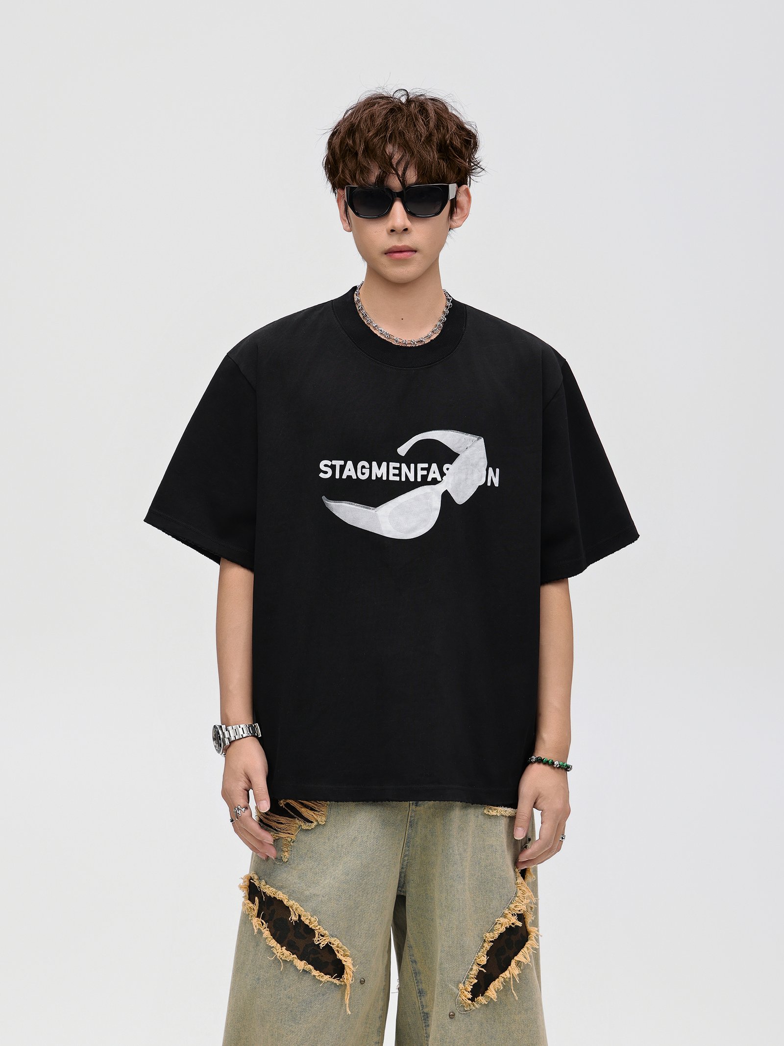 Abstract vision top black